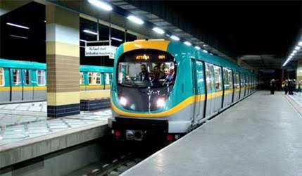 mesir-kereta-listrik-2yg45h7gluvfo02kyl6v40-1